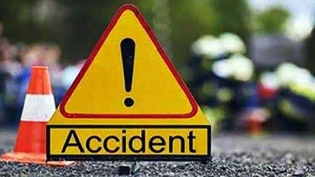 CNG driver killed in Feni road accident