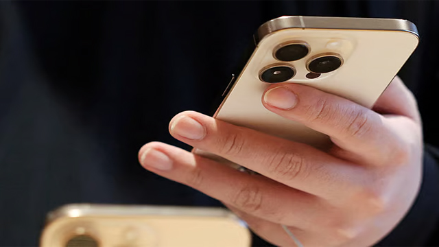 Will Mobile Phone Prices Really Fall After Duty Cuts? Consumers Remain Skeptical