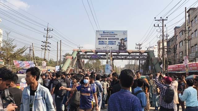 HC Stays Sucsu Polls for Four Weeks; Students Pledge to Continue Protest