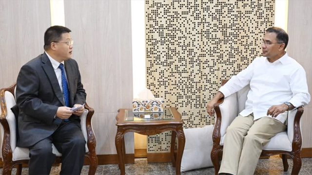 China Backs ‘Bangladesh First’ Policy in Meeting with Prime Minister