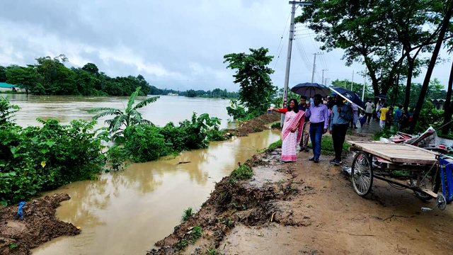 Dr. Urmi Binte Salam, Deputy Commissioner of flood affected area of ​​Moulvibazar